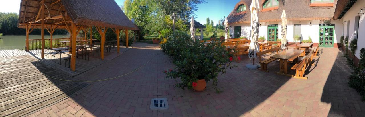 Antal-Tavi Fogado Es Horgaszparadicsom Szentes Εξωτερικό φωτογραφία